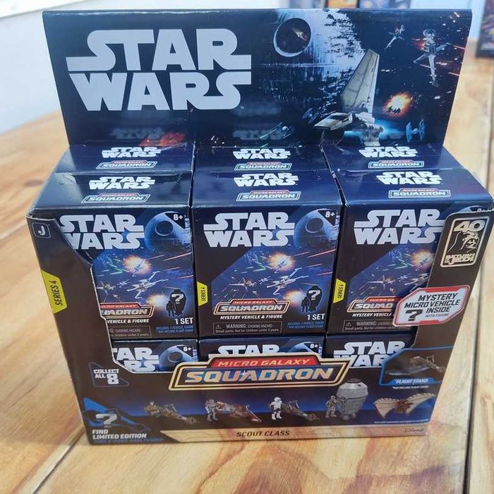 Star-Wars Micro Galaxy Mystery Vehicle & Figure Série 4