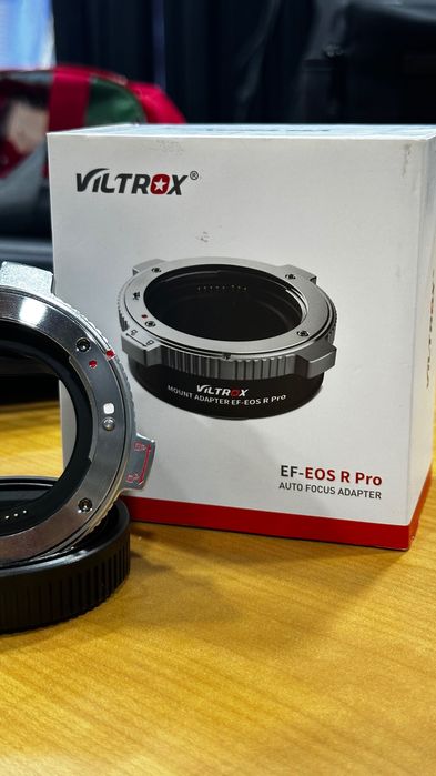 Adaptador viltrox canos EF para RF