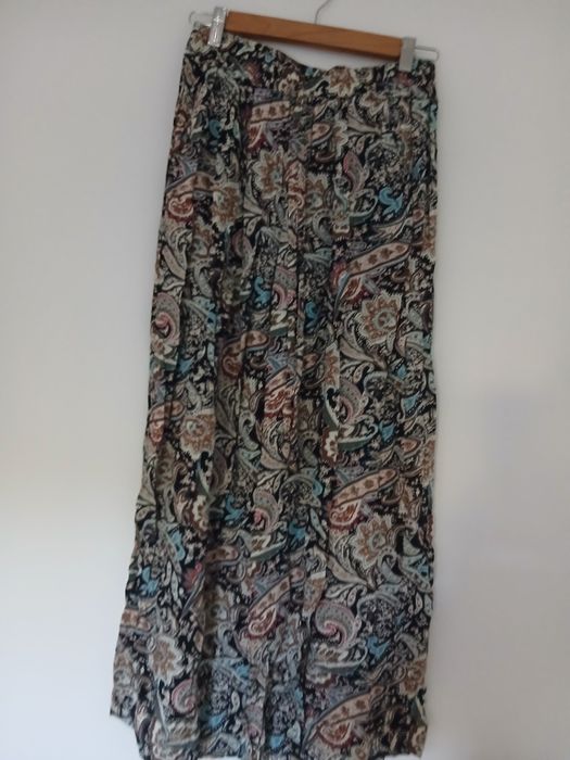 Roupa diversa como nova