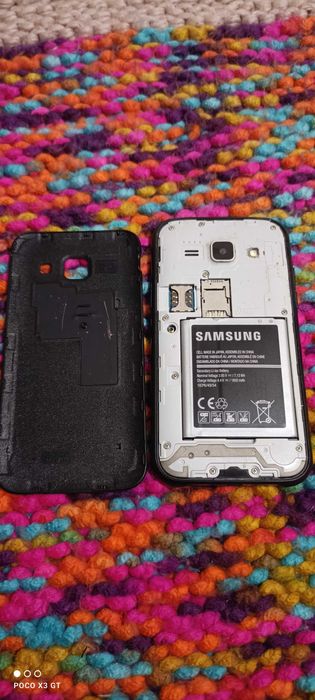 Смартфон Б/У Samsung Galaxy J1 SM-J100H/DS