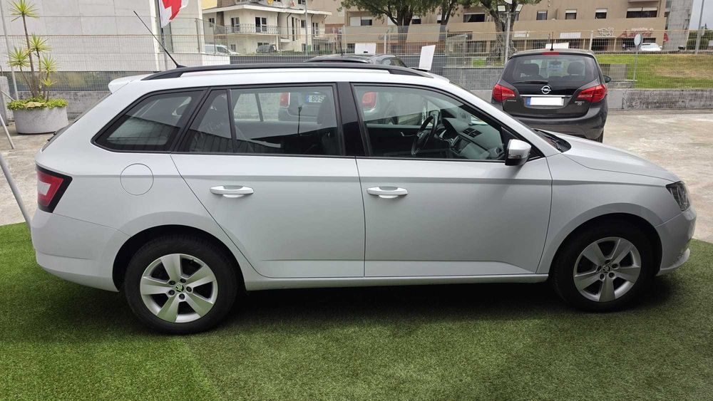 Skoda Fabia Break TSI Nacional GARANTIA