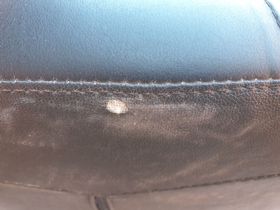 Продам крісло шкіряне