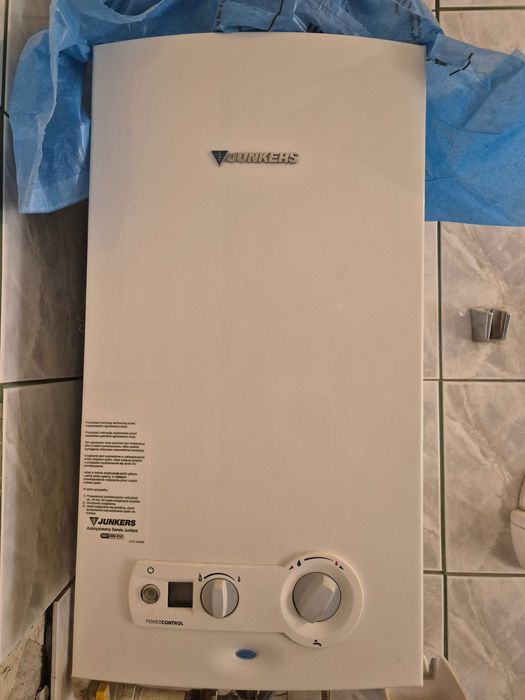 Junkers MaxiPower WRDP 11-2 B 23 – gazowy przepływowy podgrzewacz wody 11 l/min, na baterie