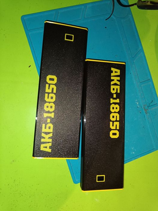 Повербанки на 30 тисяч міліампер