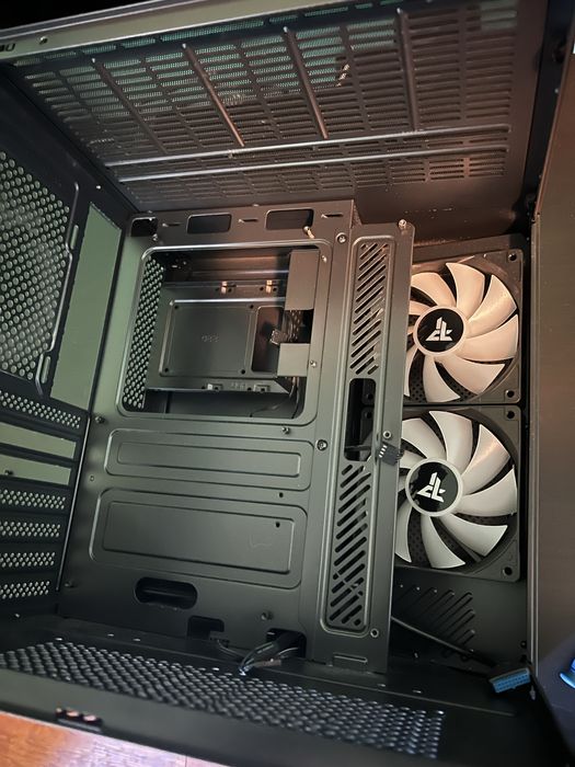 Caixa ATX Mars gaming como NOVA