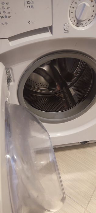 Pralko-suszarka do zabudowy Hotpoint Ariston