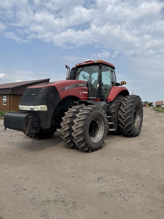 Трактор CASE MX340.