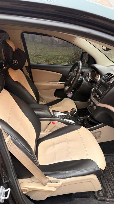 Продам Dodge Journey