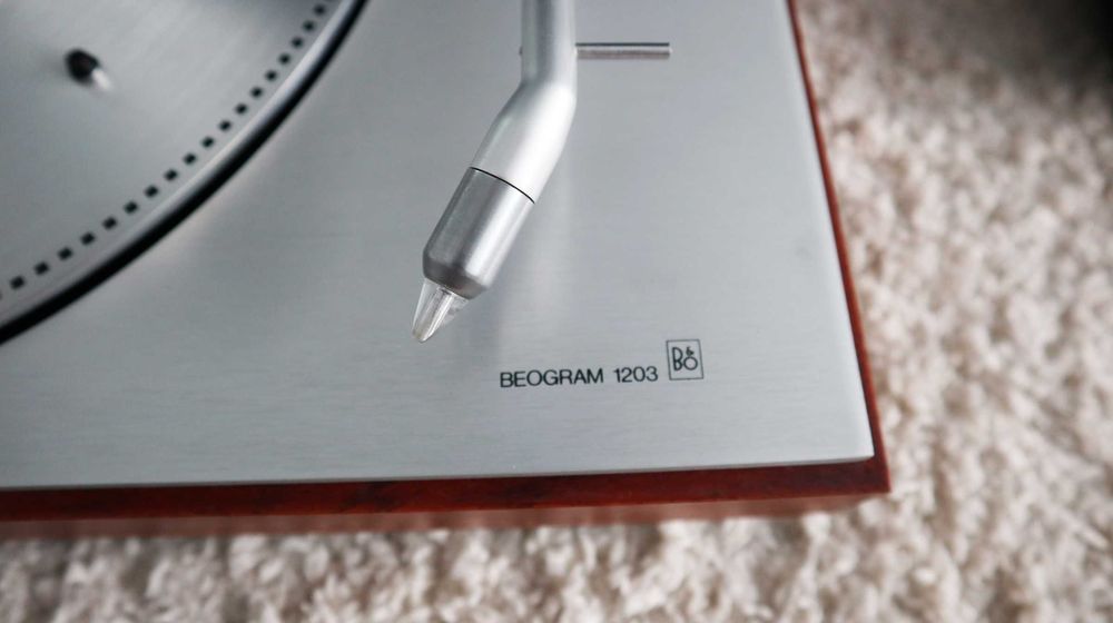 Проигрыватель пластинок Bang olufsen BeoGram 1203 как Новый