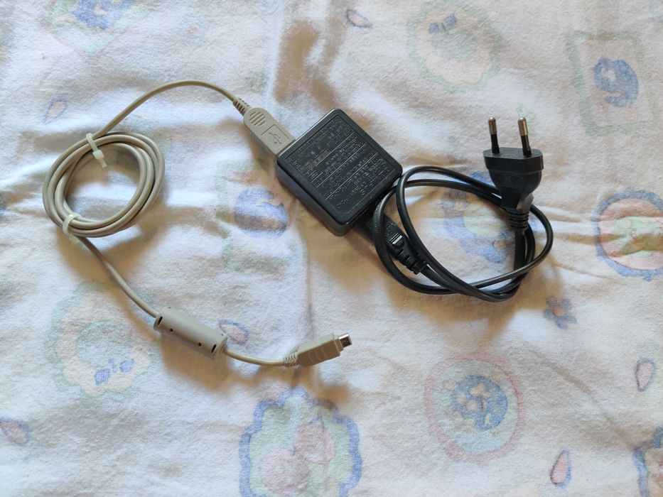 Оригинальное зарядное устройство Olympus F-2AC 5V 500mA USB