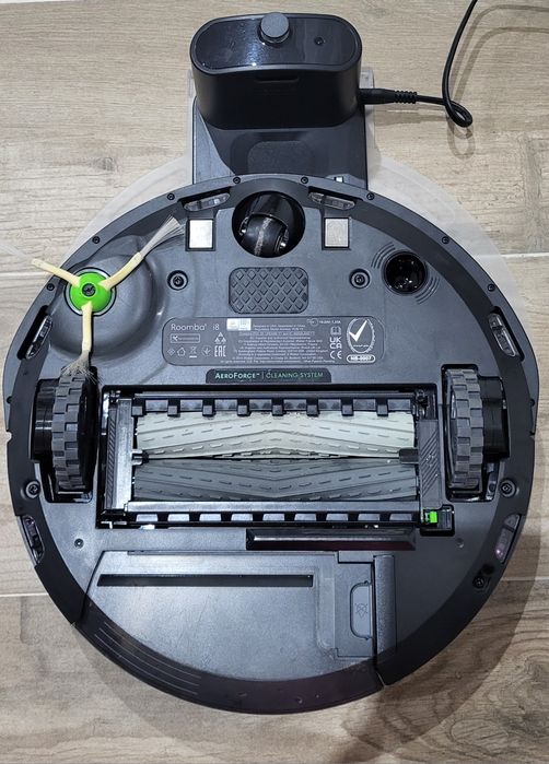 Aspirador robot Roomba i8 combo