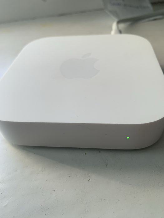 Apple Airport Express  A 1392 гарний стан