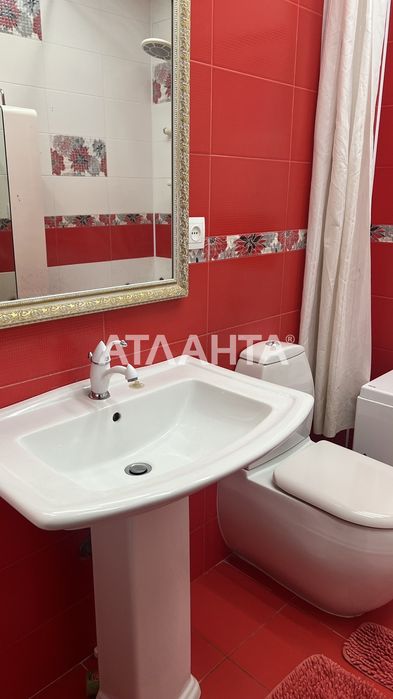 Дом у моря с  ремонтом и документами