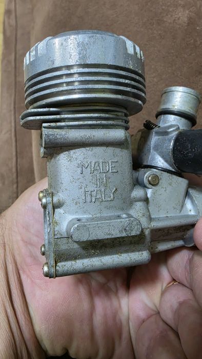 Motor 2 tempo Super Tigre G21 (Itália)
