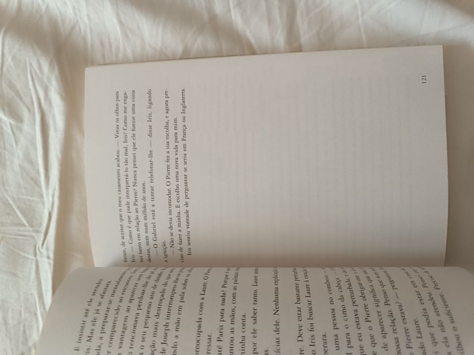 Livro a Hospede como novo