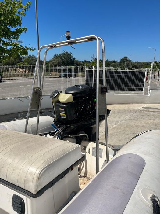 Semi-rígido Valiant 4,50 m – Mariner 40 HP | 7.500€ Negociáveis