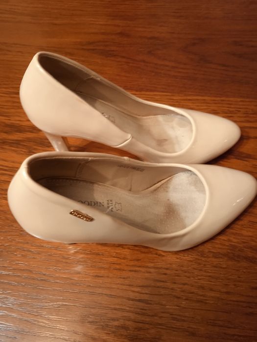 Sprzedam buty damskie