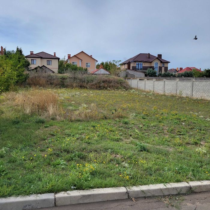 Продам участок 5 соток в Совиньон 2