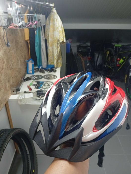Capacete Berg novo
