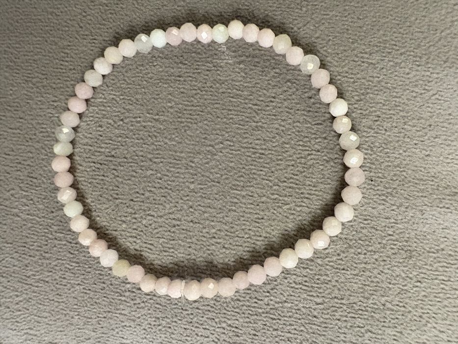 Bransoletka opal różowy 3 mm
