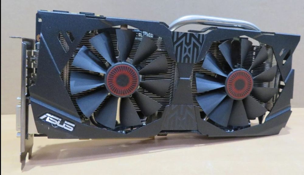 ASUS Strix GeForce GTX 970 DC2OC - 4GB