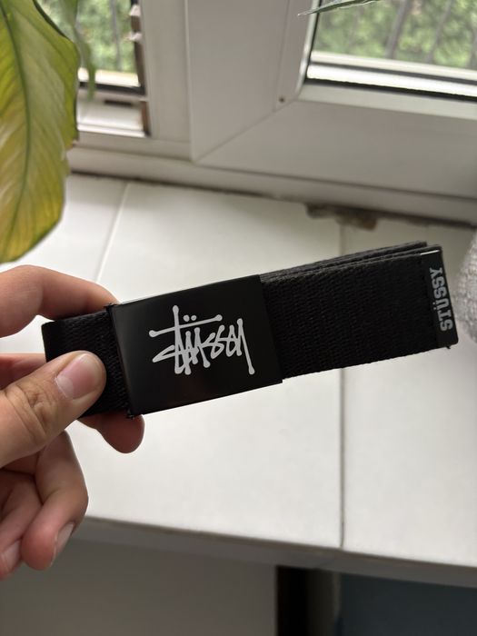 Czarny Pasek Stussy