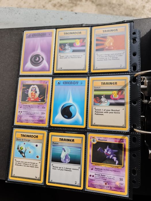 Várias Cartas Pokémon
