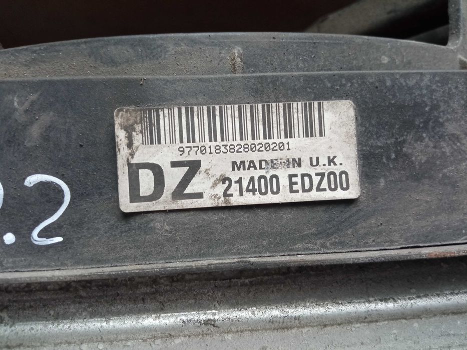 Радіатор вентилятор двигуна Nissan Primera P12 2.2 21400EDZ00 Розборка