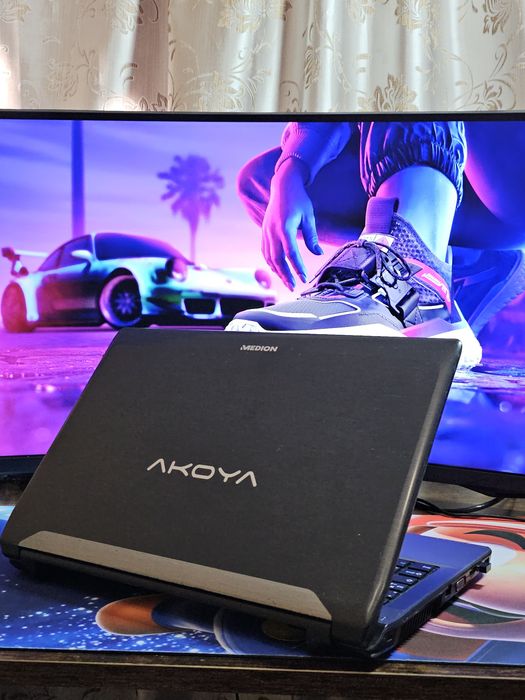 Ігровий ноутбук Medion Akoya / GT 650M 2GB / i7 + SSD