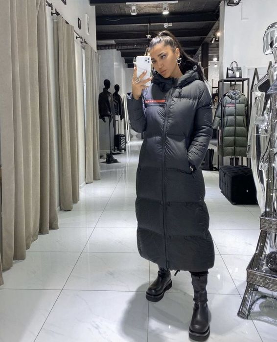 Пальто Prada, куртка Прада