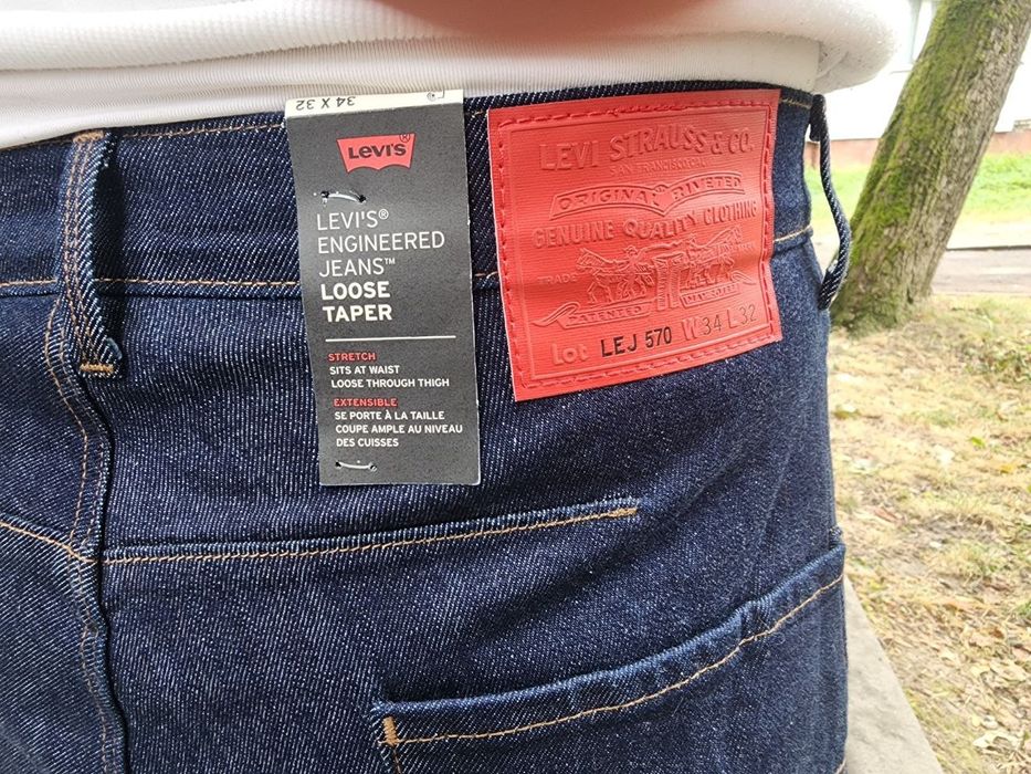 Джінси Баггі,Levis