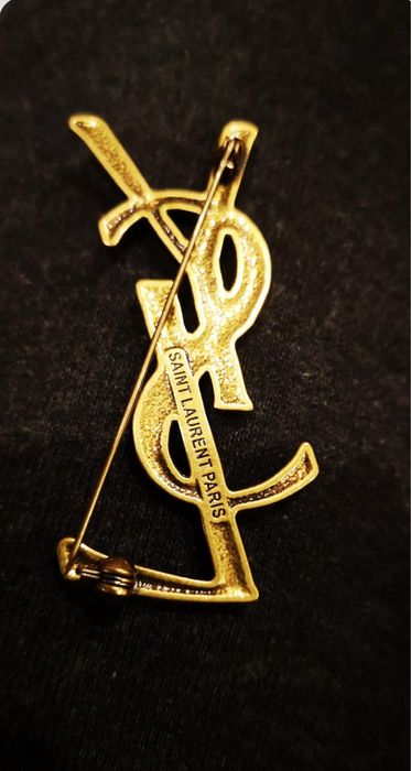 Złota broszka CC 7cm