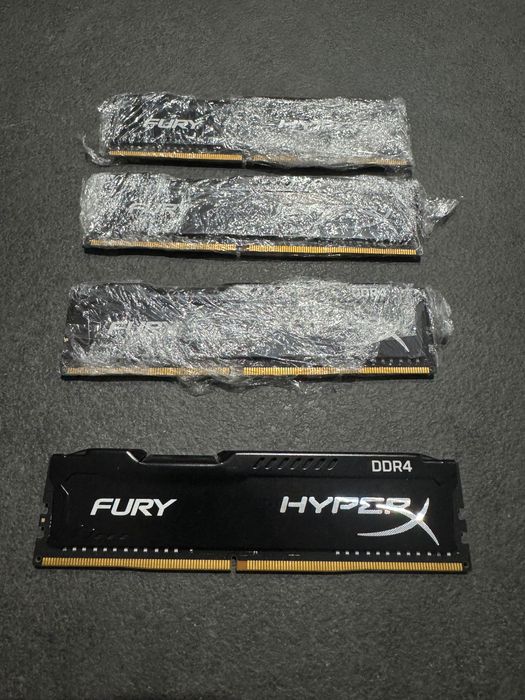 Продам оперативну память Kingston HyperX Fury DDR4 4Gb
