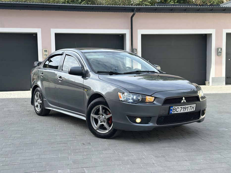 Mitsubishi Lanser X
