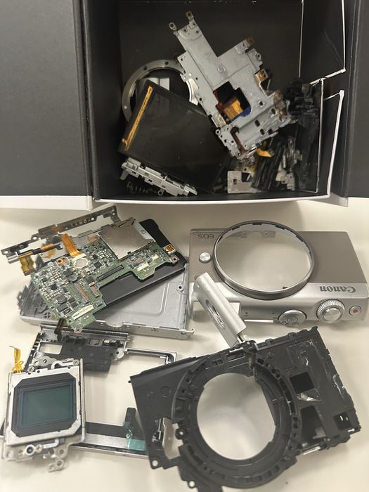 Maquina Fotografica com objetiva Canon