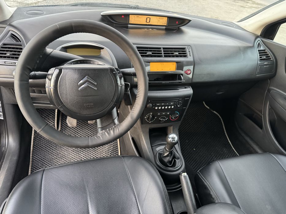 Продам Ситроен С4 2005 года