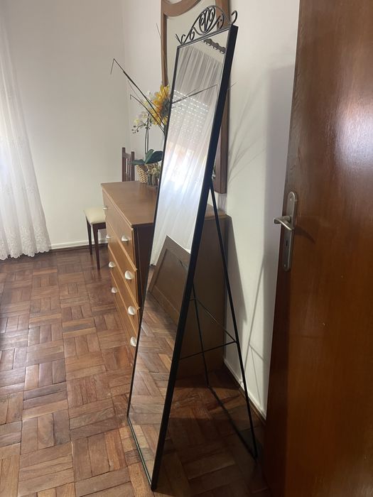 Espelho pé ikea