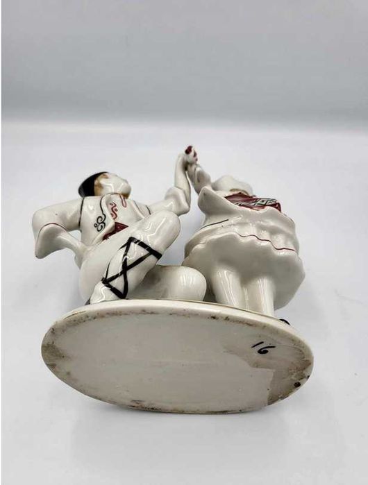 Figurka porcelanowa tancerze góral,Macedonia