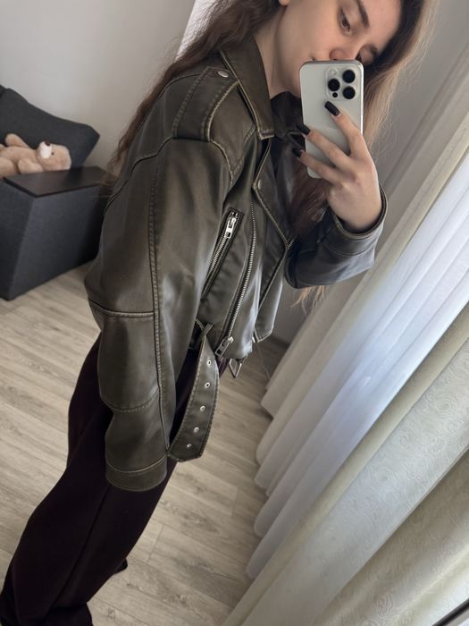 Косуха zara в новому стані