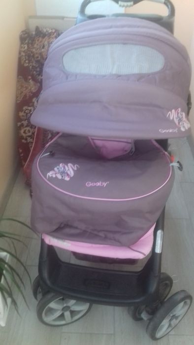 Продам прогулочную коляску-книжку geoby