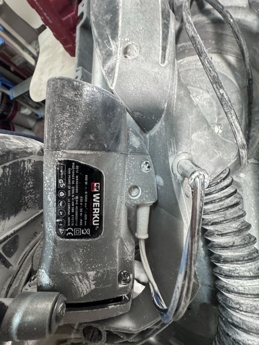 Girafa passar a lixa Werku