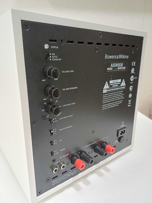Subwoofer B&W ASW 608 Branco