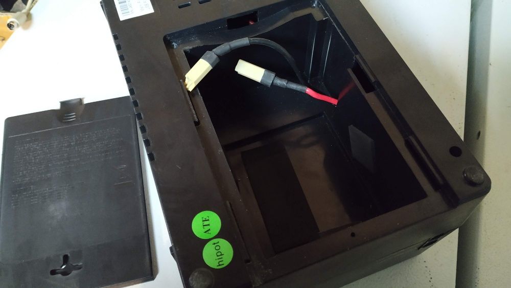 Бесперебойник ИБП Eaton PowerWare 3105 (PW3105 500s) розеточный