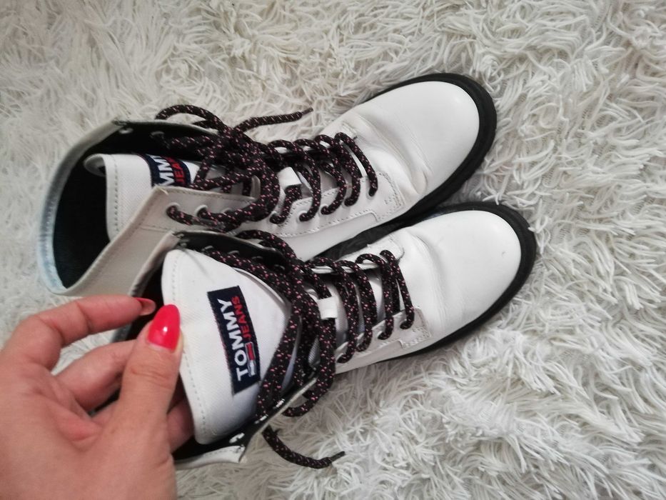 buty Tommy Hilfiger 36 skórzane buty Tommy Hilfiger 36 białe