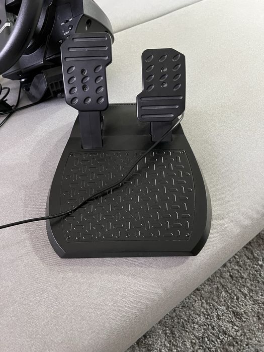 Simulador thrustmaster t150