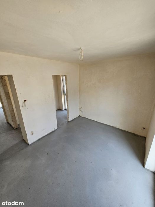 Dom skrajny w podwyższonym standardzie deweloperskim z dużym ogrodem