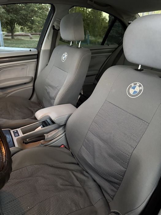 Продам  авто  марки BMW 2002 р обмін не цікавить