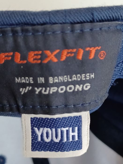 Czapka z daszkiem granatowa Flexfit