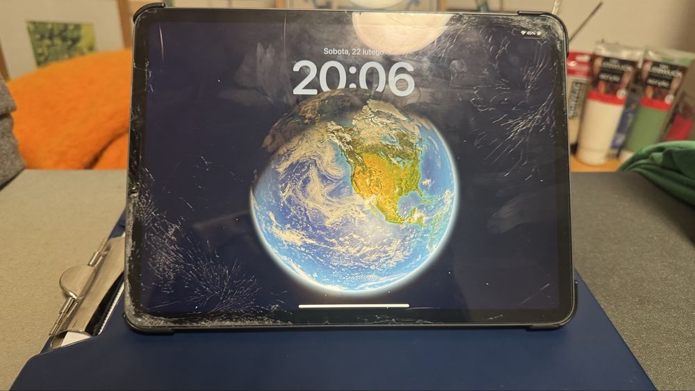 Ipad pro 11 512gb zbity ekran wszystko dziala