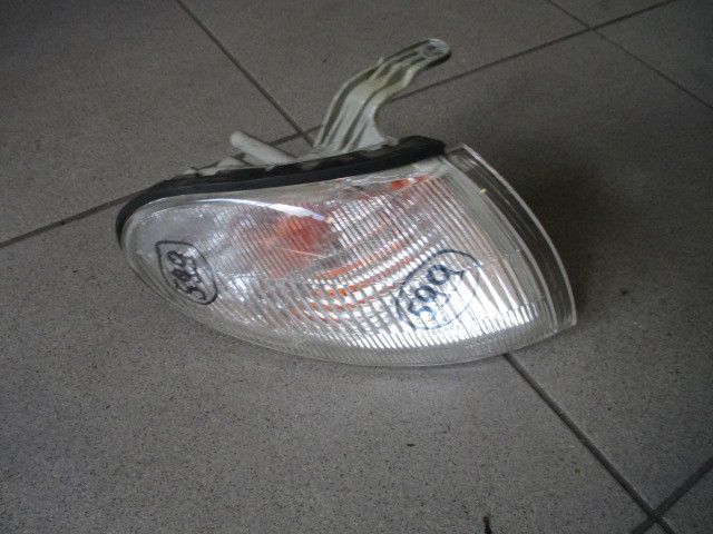 Pisca frente direito HYUNDAI Accent I (X3)